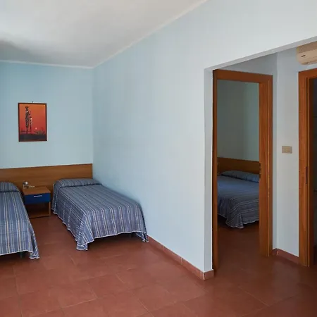 호텔 Villaggio L'oasi 4*