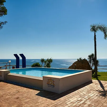 Villaggio L'oasi 4* 이솔라 카포 리주토