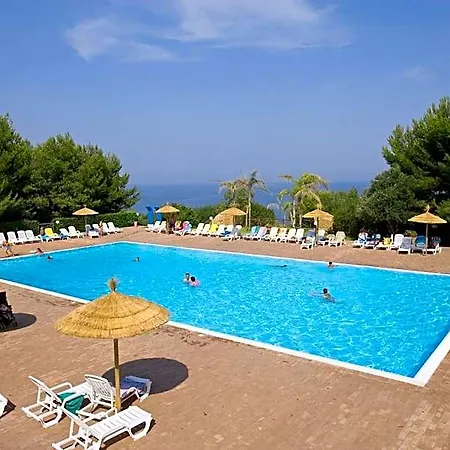 Villaggio L'oasi Отель