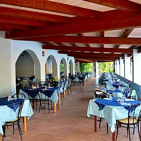 Отель Villaggio L'oasi