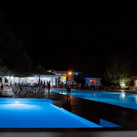 Hotel Villaggio L'oasi