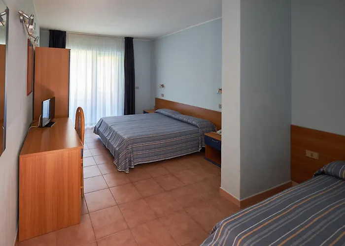 Villaggio L'oasi מלון 4*