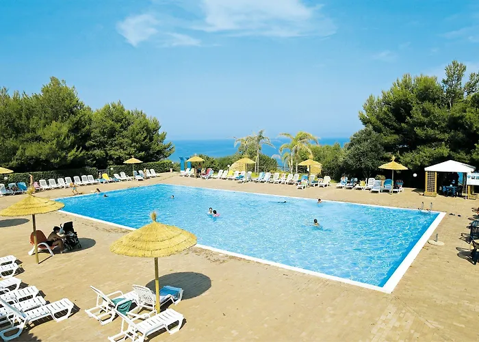 Villaggio L'oasi מלון