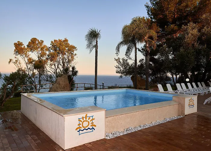 מלון Villaggio L'oasi