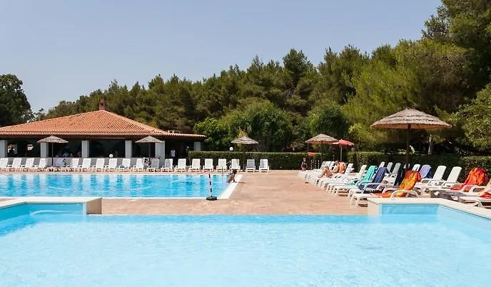 Villaggio L'oasi מלון 4*